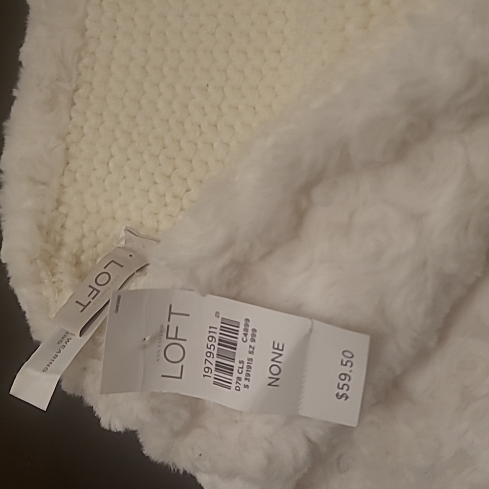 Loft Infinity Scarf - Picture 3 of 5